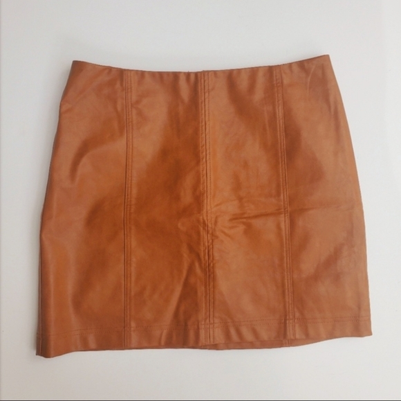 SHE & SKY Faux Leather Mini Skirt Sz L - EUC! - Picture 11 of 11